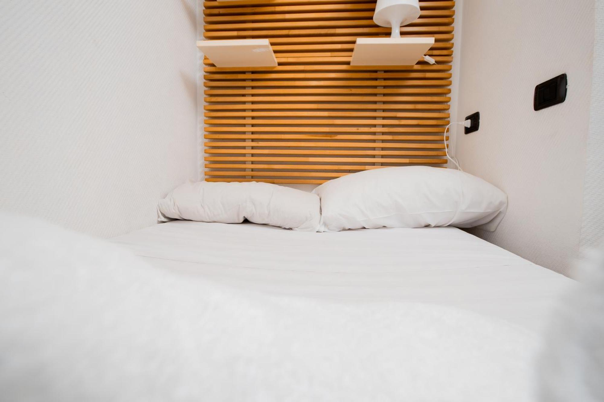 Sunrise Apartment Бари Экстерьер фото